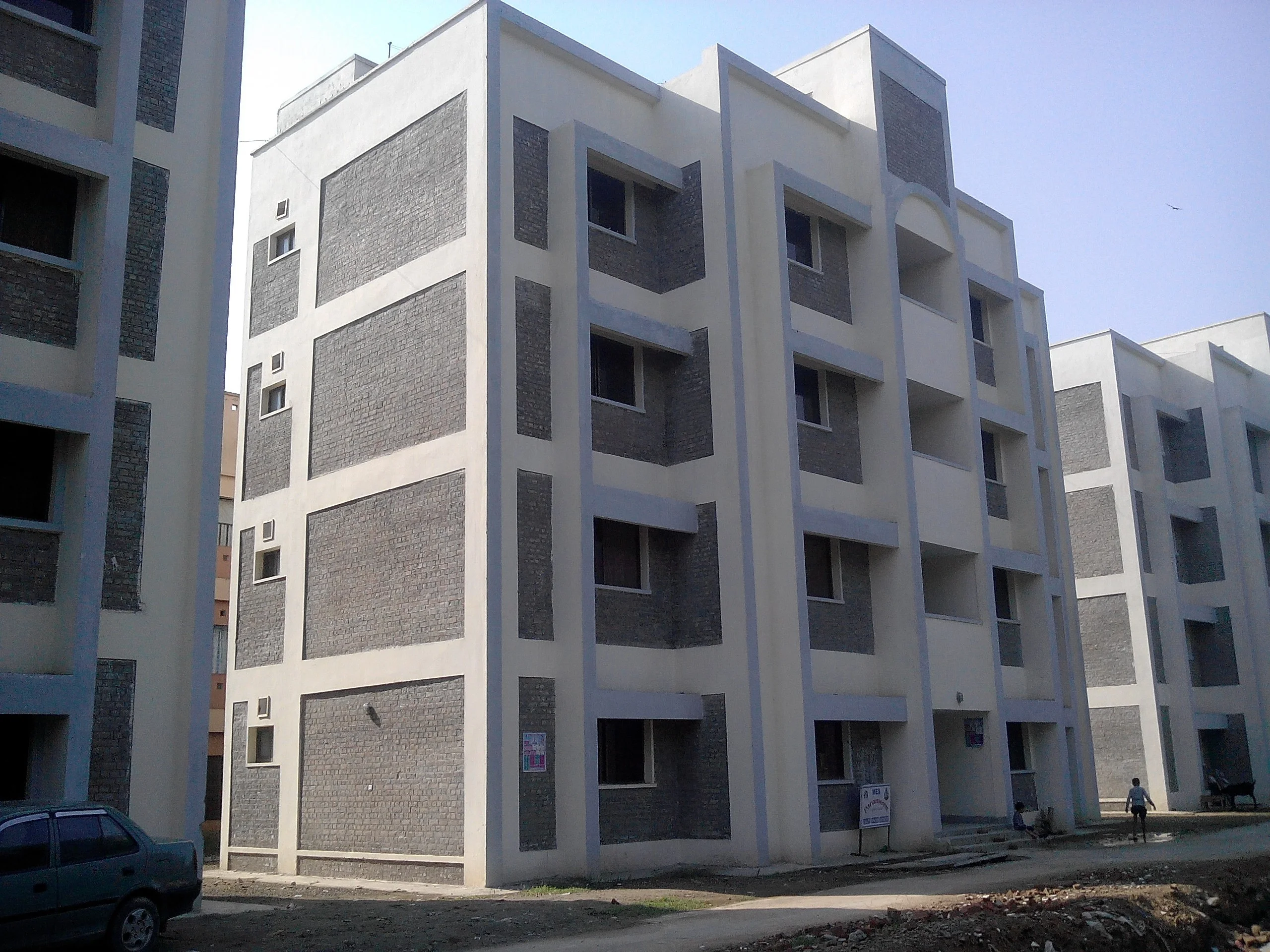 Construction of 8x NCsE Flats Block no. 3 for CMH Lahore Cantt. - 1